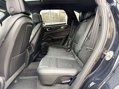 Porsche Cayenne 2019 - фото 29
