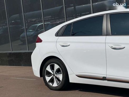 Hyundai Ioniq 2019 - фото 28
