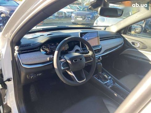 Jeep Compass 2024 - фото 11