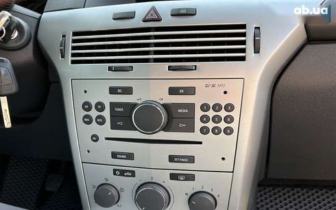 Opel Astra 2012 - фото 11