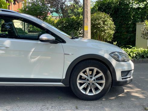 Volkswagen Golf 2017 белый - фото 4