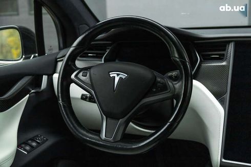 Tesla Model X 2018 - фото 16