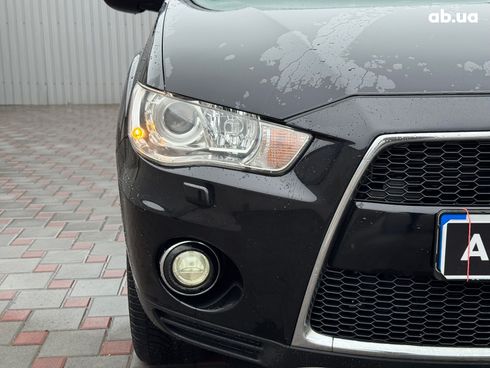 Mitsubishi Outlander XL 2011 черный - фото 8