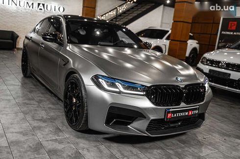 BMW M5 2018 - фото 8