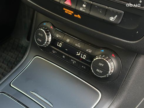 Mercedes-Benz B-Класс 2017 красный - фото 25