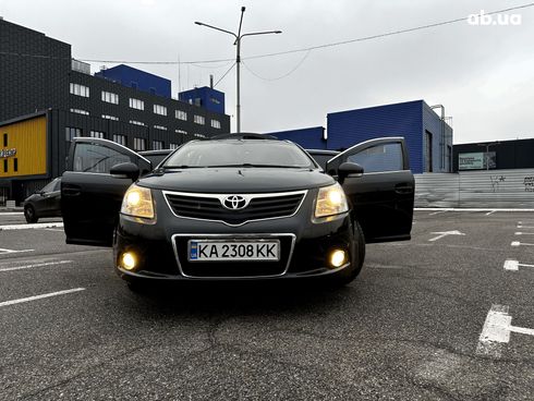 Toyota Avensis 2010 черный - фото 8