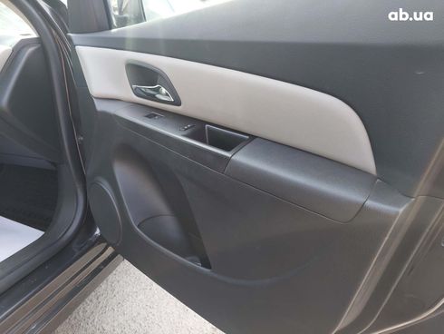 Chevrolet Cruze 2015 серый - фото 15