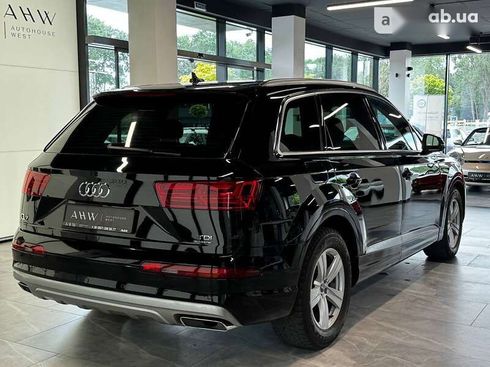 Audi Q7 2017 - фото 13