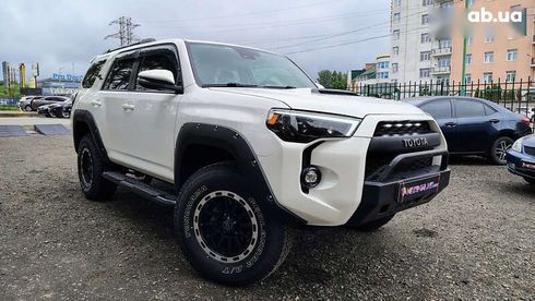 Toyota 4Runner 2019 - фото 3