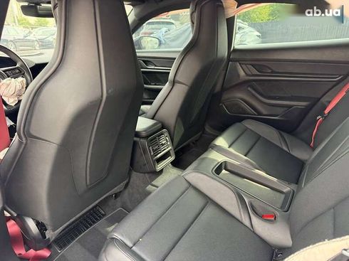 Porsche Taycan 2021 - фото 24