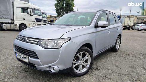 Mitsubishi Outlander 2013 - фото 3