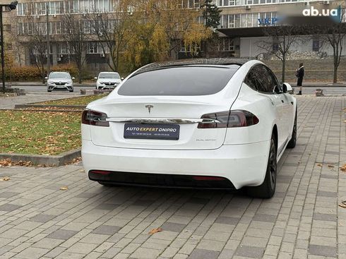 Tesla Model S 2019 - фото 9