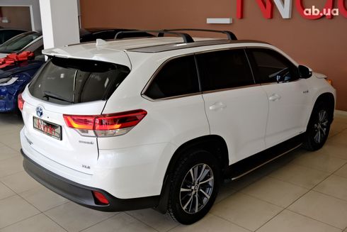 Toyota Highlander 2020 белый - фото 5