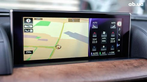 Lexus LX 2017 - фото 28