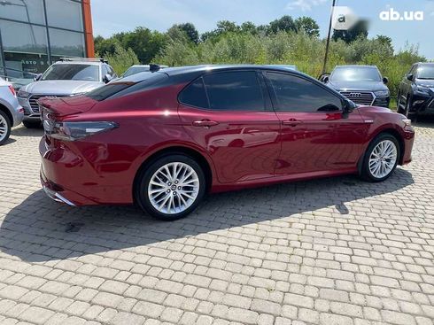 Toyota Camry 2019 - фото 11