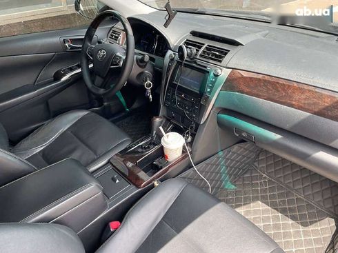 Toyota Camry 2015 - фото 13