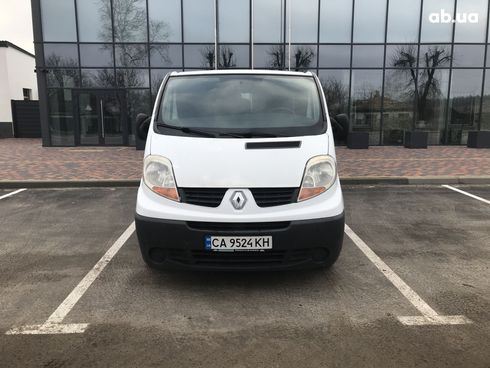 Renault Trafic 2007 белый - фото 10