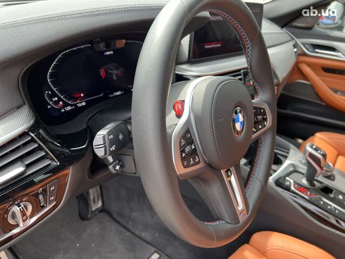 BMW M5 2022 - фото 11