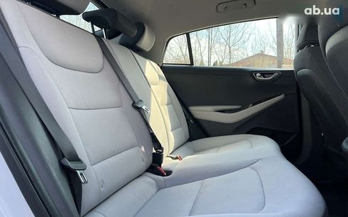 Hyundai Ioniq 2021 - фото 27