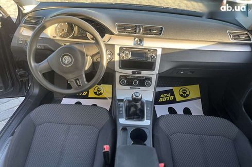 Volkswagen Passat 2012 - фото 14