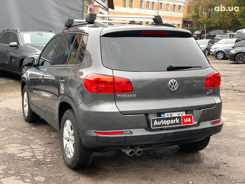 Volkswagen Tiguan 2015 серый - фото 7