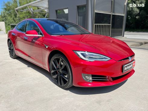 Tesla Model S 2018 красный - фото 3