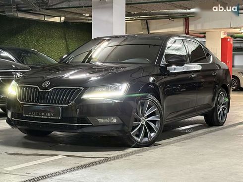 Skoda Superb 2018 - фото 2
