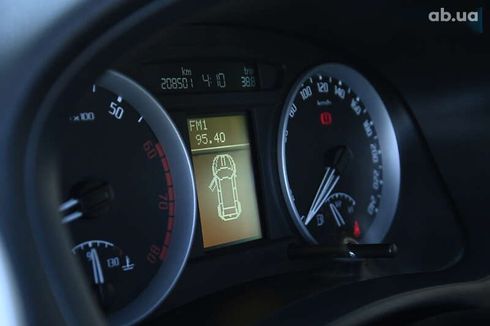 Skoda Fabia 2009 - фото 20