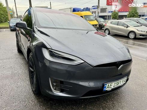Tesla Model X 2018 - фото 7