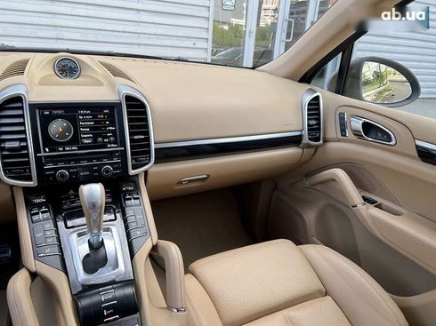 Porsche Cayenne 2012 - фото 18