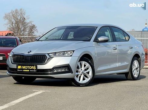 Skoda Octavia 2022 - фото 2