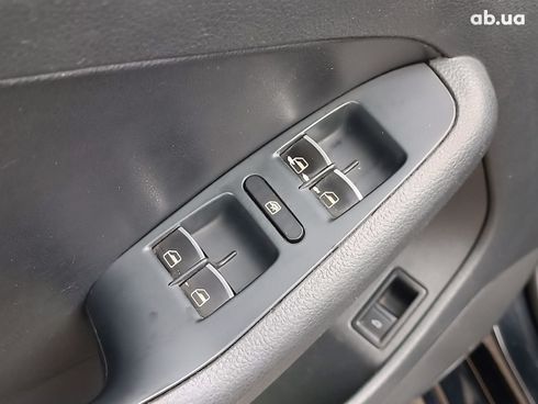 Volkswagen Jetta 2012 черный - фото 23