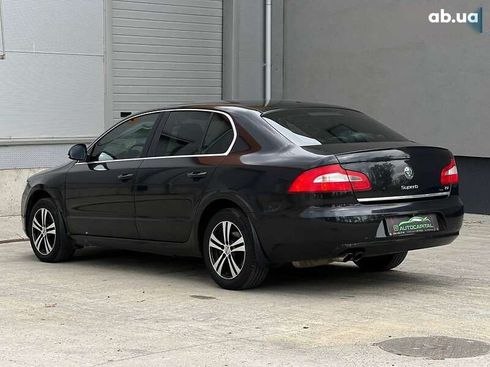 Skoda Superb 2012 - фото 8