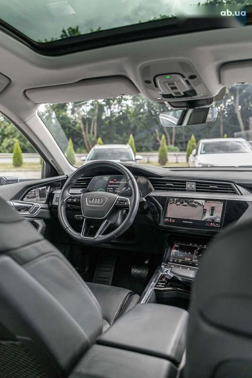 Audi E-Tron 2022 - фото 26