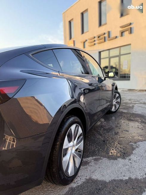 Tesla Model Y 2024 - фото 13