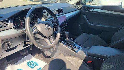 Skoda Superb 2019 - фото 28