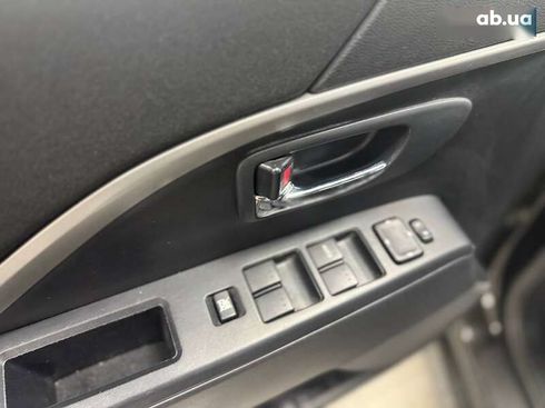 Mazda 5 2011 - фото 18