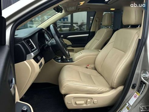 Toyota Highlander 2016 - фото 12