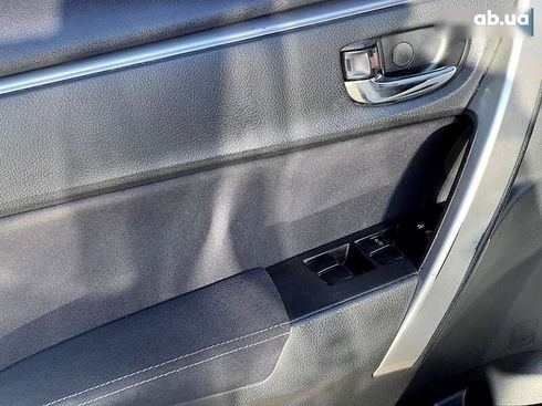 Toyota Corolla 2013 - фото 27