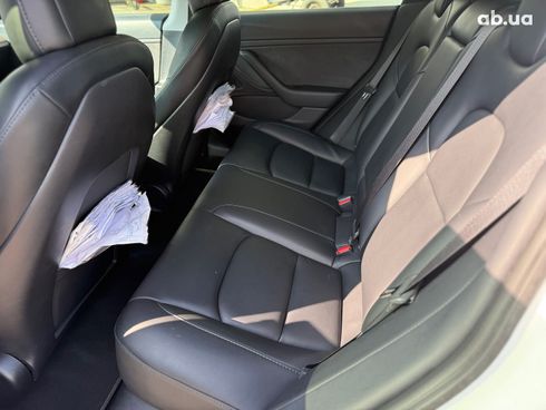 Tesla Model 3 2021 белый - фото 12