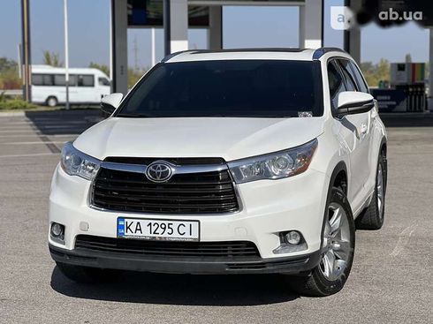 Toyota Highlander 2015 - фото 2