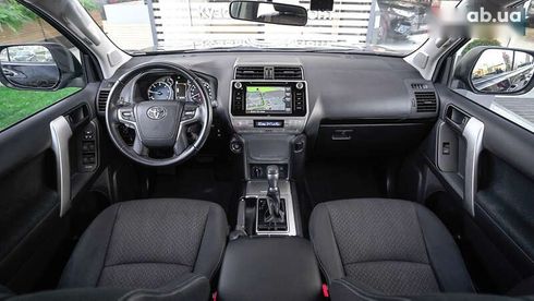 Toyota Land Cruiser Prado 2019 - фото 8
