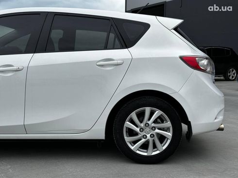 Mazda 3 2012 белый - фото 6