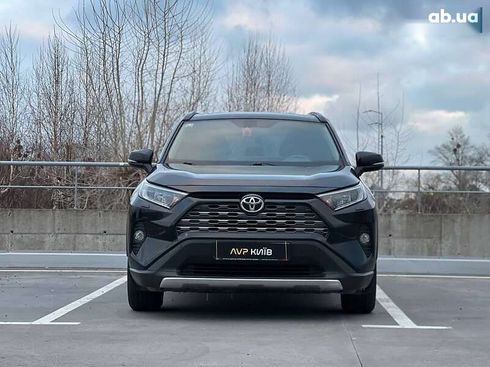 Toyota RAV4 2019 - фото 3