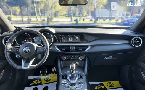 Alfa Romeo Stelvio 2022 - фото 15