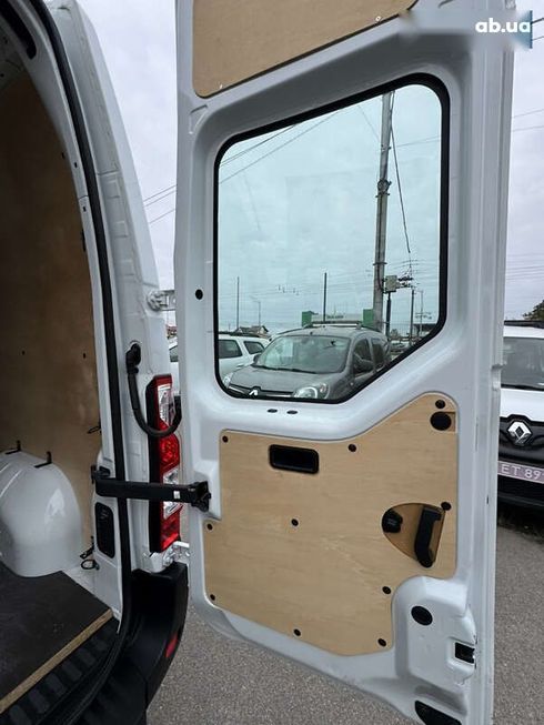 Renault Master 2015 - фото 28