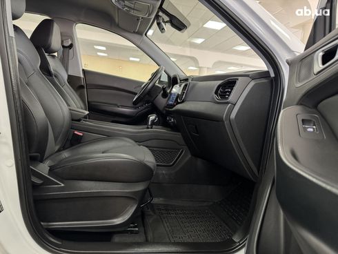 Chery Tiggo 4 Pro 2023 белый - фото 5