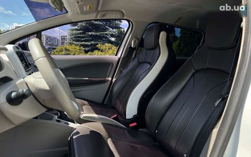 Renault Zoe 2013 - фото 13