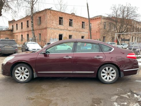 Nissan Teana 2010 красный - фото 7