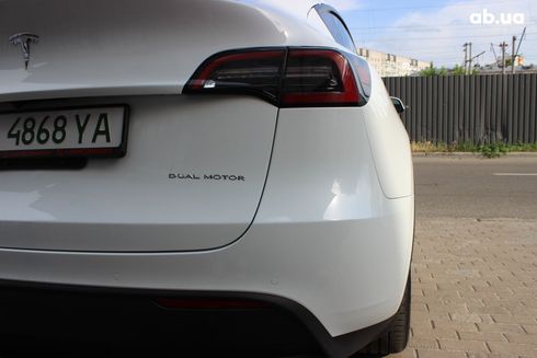 Tesla Model Y 2021 белый - фото 17